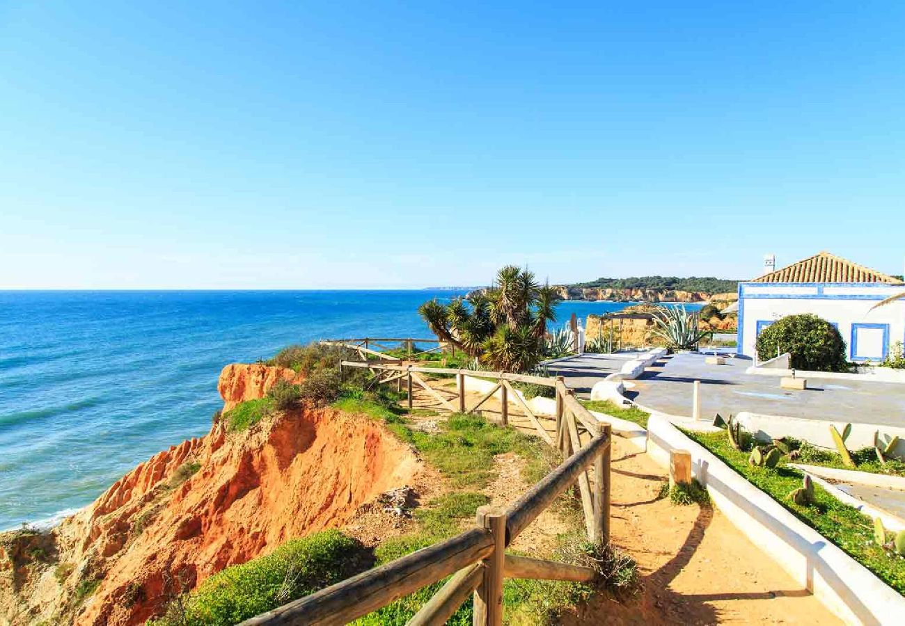 Ferienwohnung in Albufeira - Modern Ocean, Garden&Pool view Condo by BeCherish 
