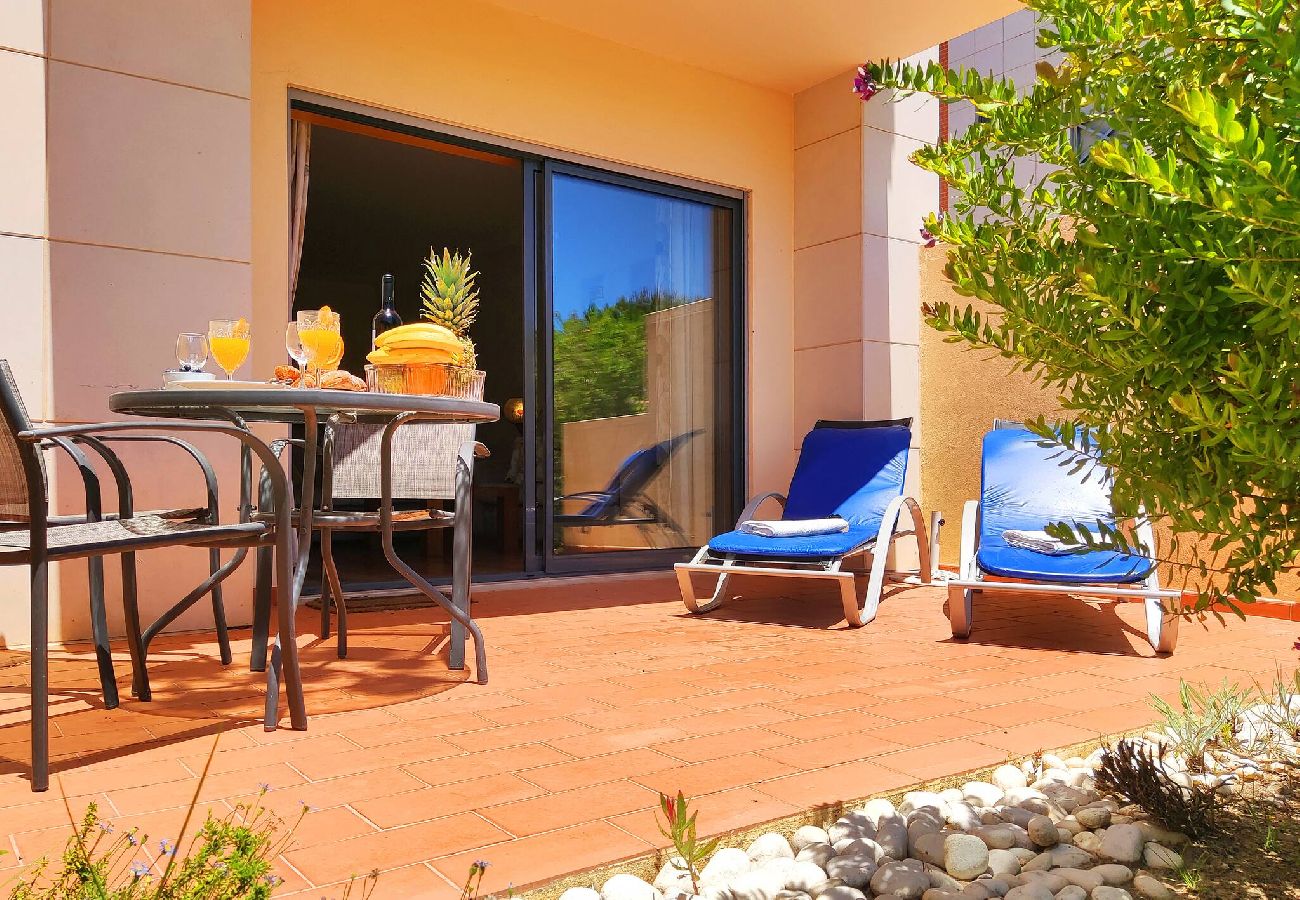 Ferienwohnung in Albufeira - Fabulous Sunny Pool&Garden Condo by BeCherish