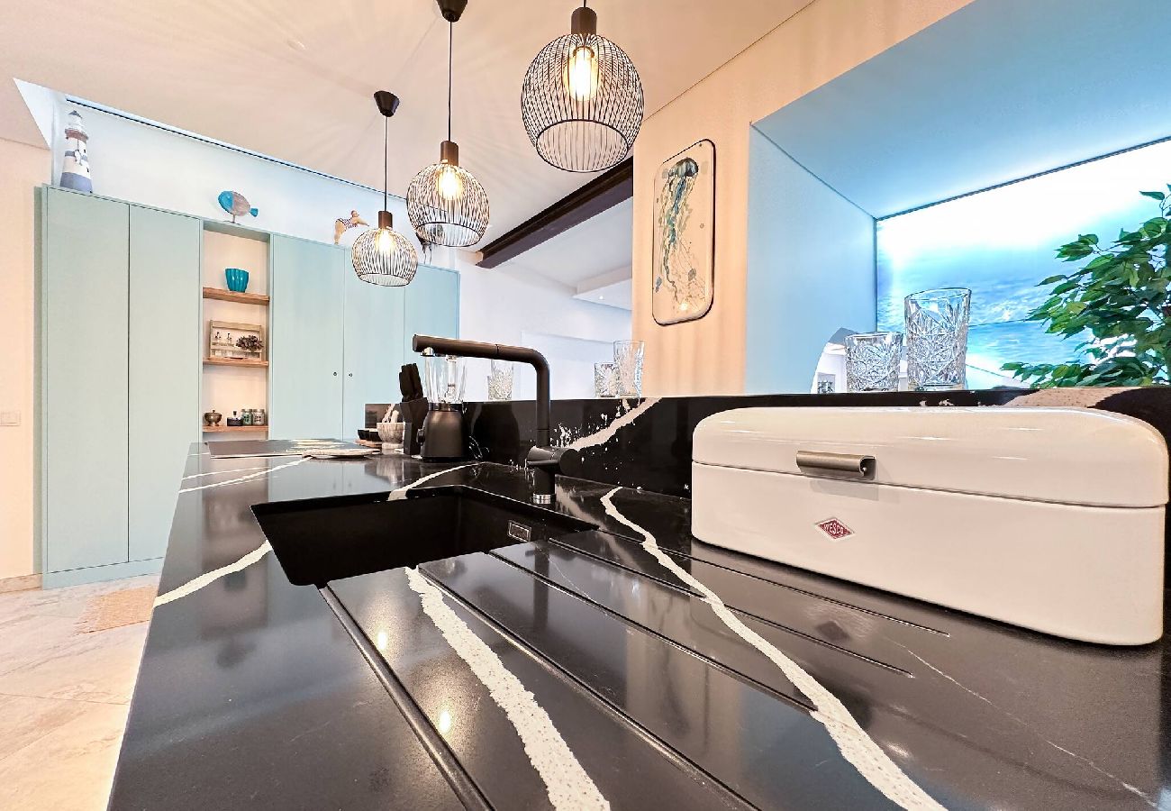 Ferienhaus in Albufeira - Luxury Beach House - Casa do Farol by BeCherish