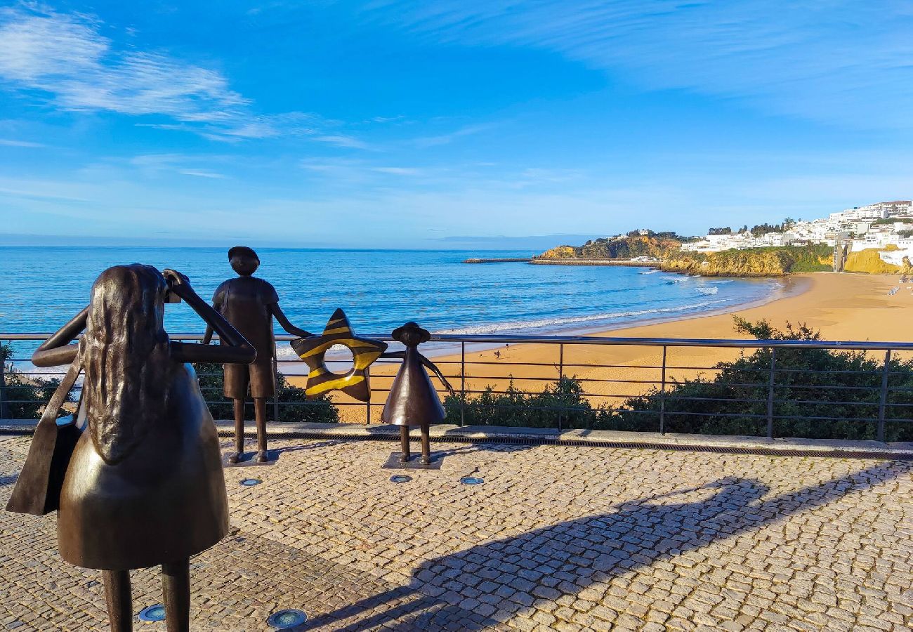 Ferienhaus in Albufeira - Luxury Beach House - Casa do Farol by BeCherish