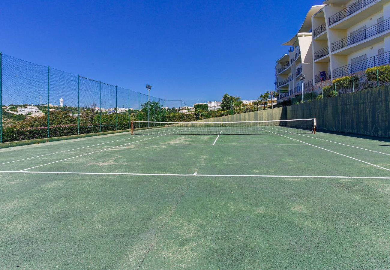 Ferienwohnung in Albufeira - Luxus T2 mit Pool & Meerblick by BeCherish