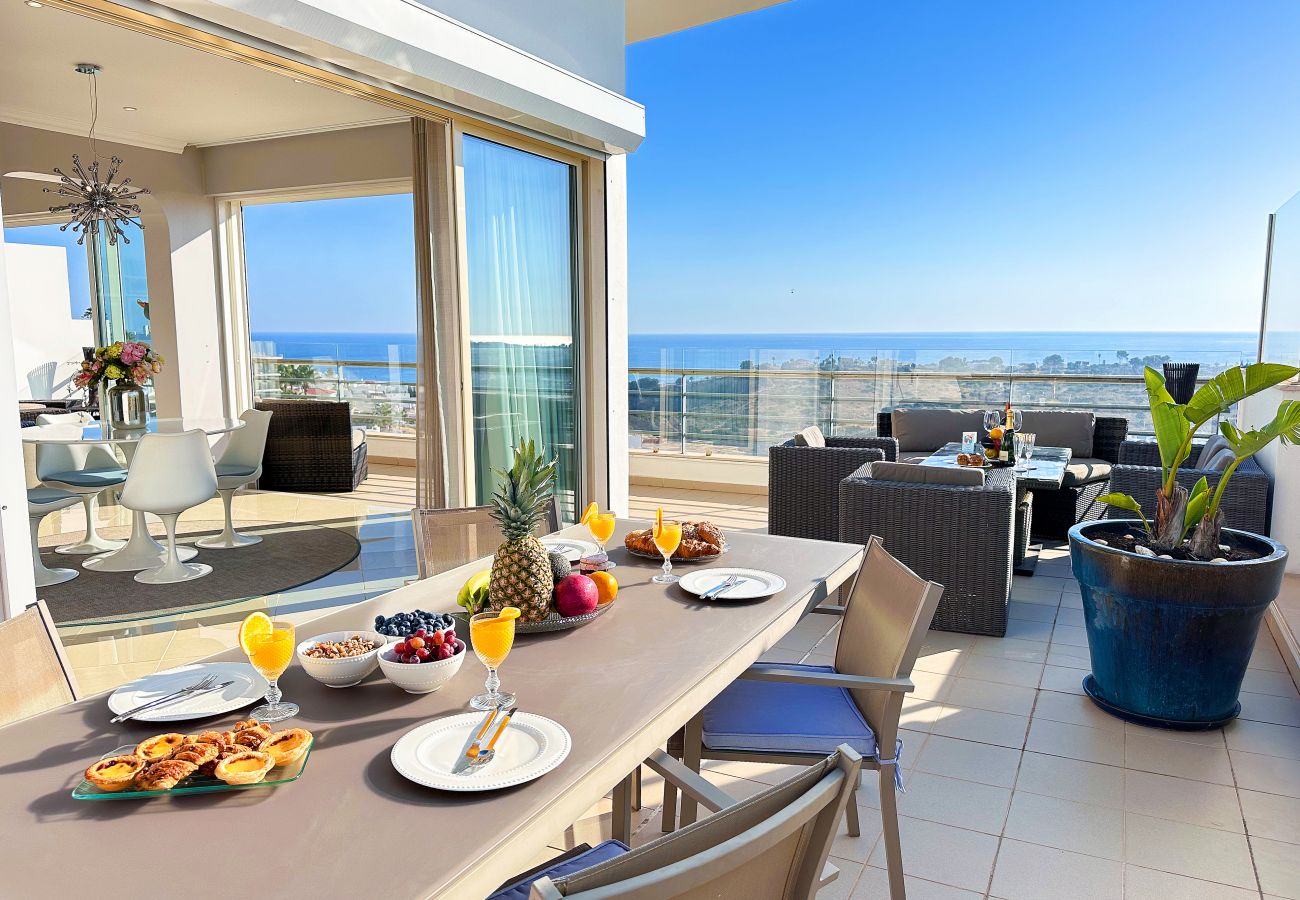Ferienwohnung in Albufeira - Serenity Ocean View Penthouse by BeCherish