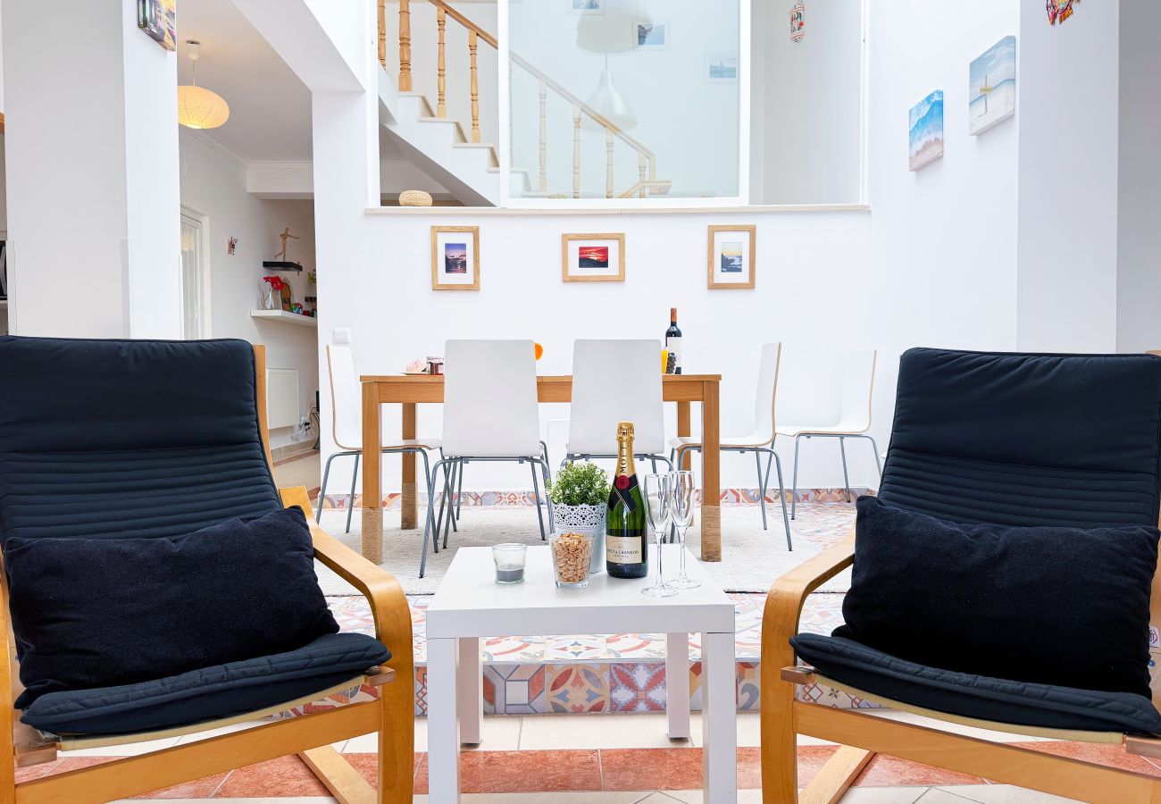 Doppelhaushälfte in Albufeira - House w/ Pool - 5min Walk to Alemães Beach by BeCherish