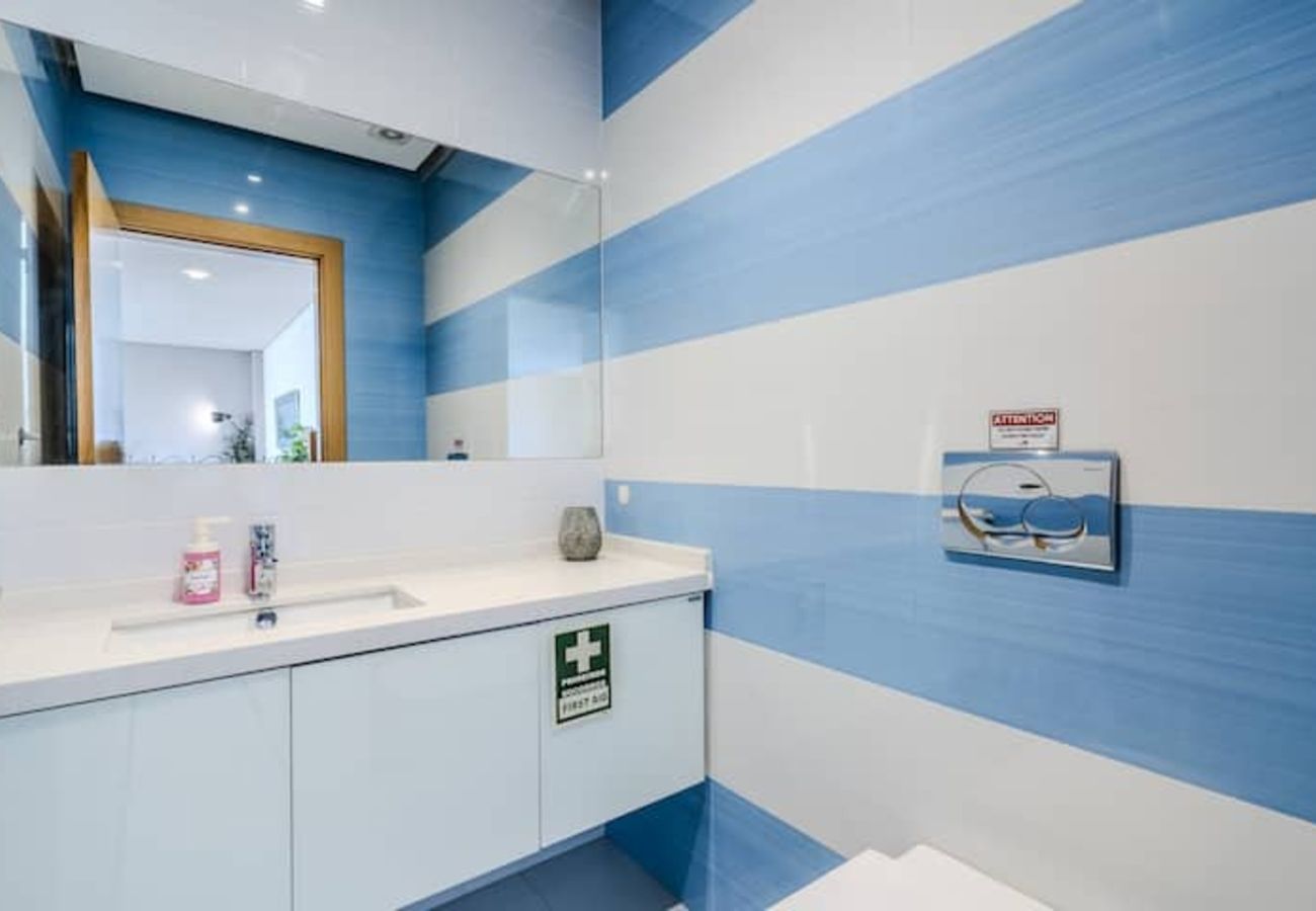 Ferienwohnung in Albufeira - Garden Hill Haven Old Town & Sea View by BeCherish 