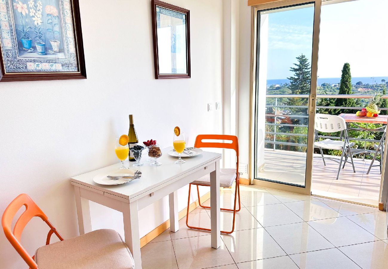 Apartamento en Albufeira - Sea&Garden View Condo by BeCherish