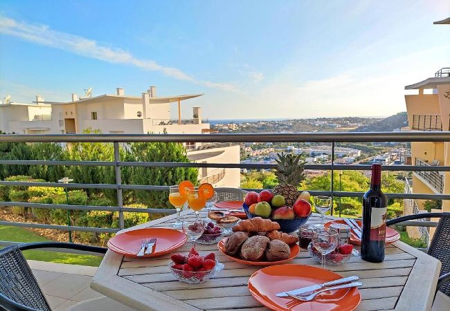 Apartamento en Albufeira - Blue Sky Condo with Ocean&Pool view by Be Cherish