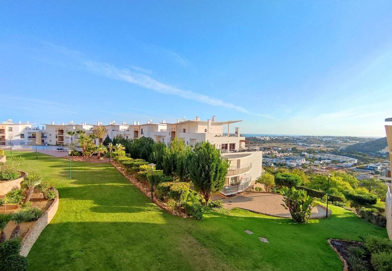 Apartamento en Albufeira - Blue Sky Condo with Ocean&Pool view by Be Cherish