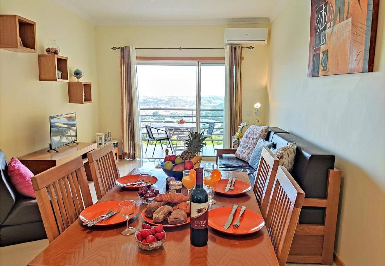 Apartamento en Albufeira - Blue Sky Condo with Ocean&Pool view by Be Cherish