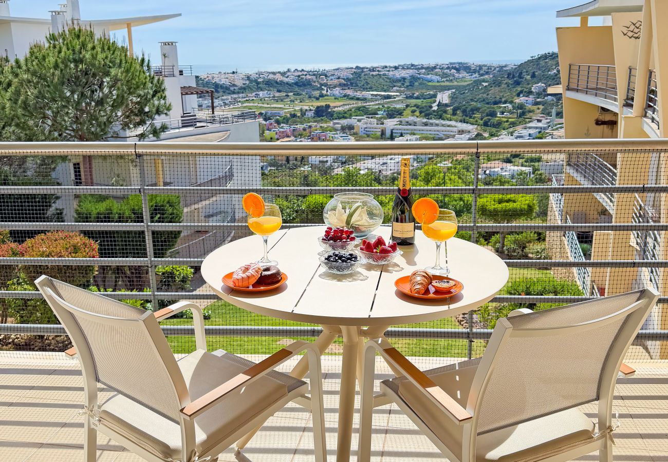 Apartamento en Albufeira - Blue Sky Condo with Ocean&Pool view by Be Cherish