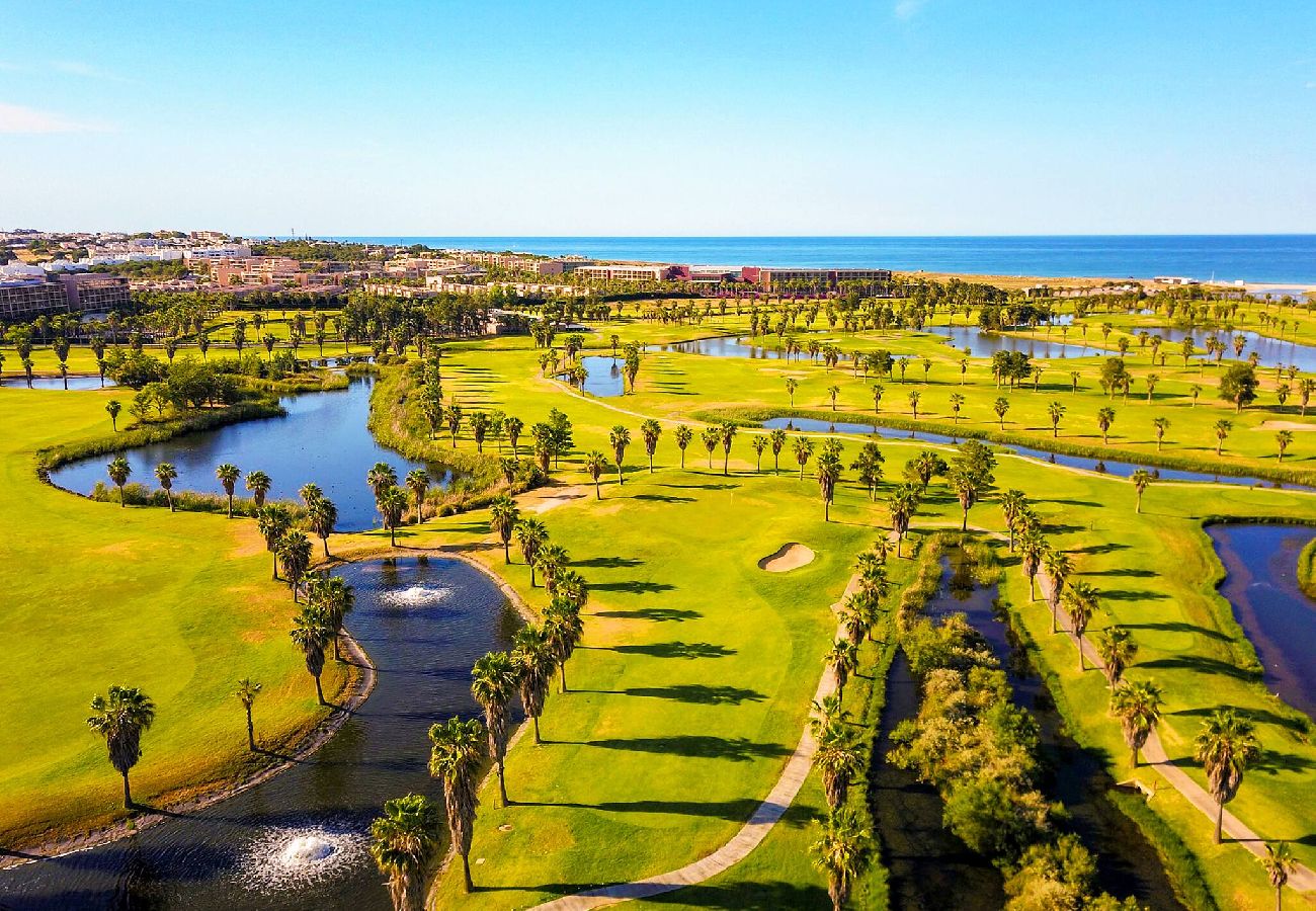 Apartamento en Albufeira - Salgados Condo - Beach, Pool & Golf by BeCherish