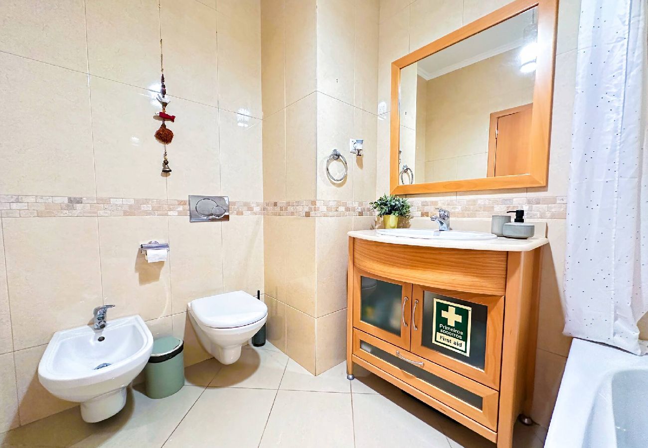 Apartamento en Albufeira - Azure Heaven by BeCherish