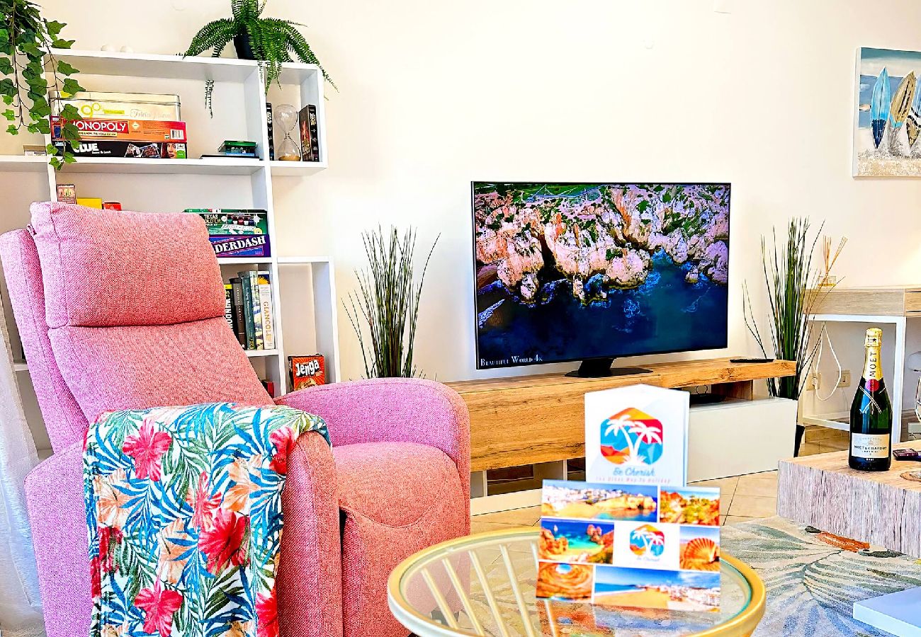 Apartamento en Albufeira - Golden Palm Condo by BeCherish