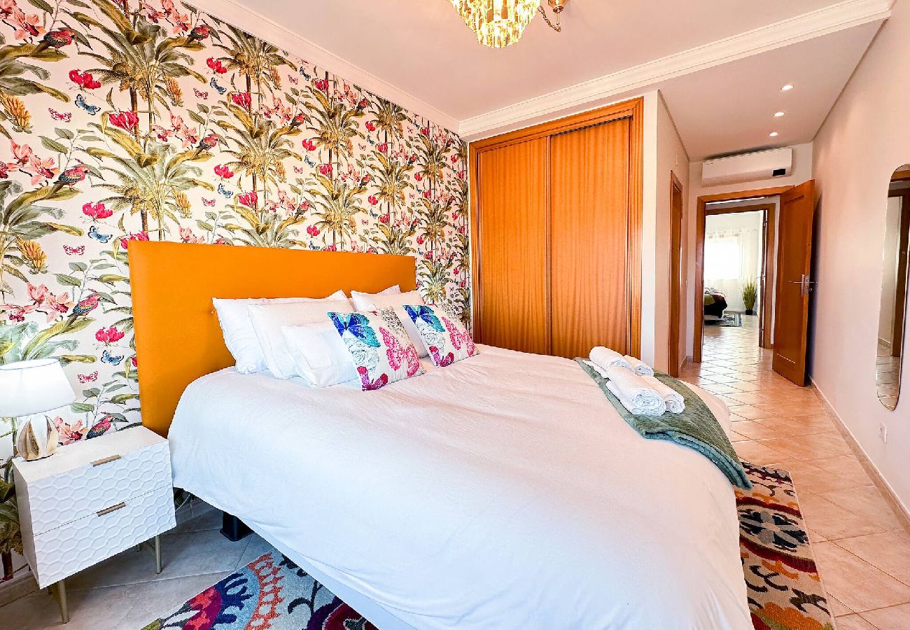 Apartamento en Albufeira - Golden Palm Condo by BeCherish