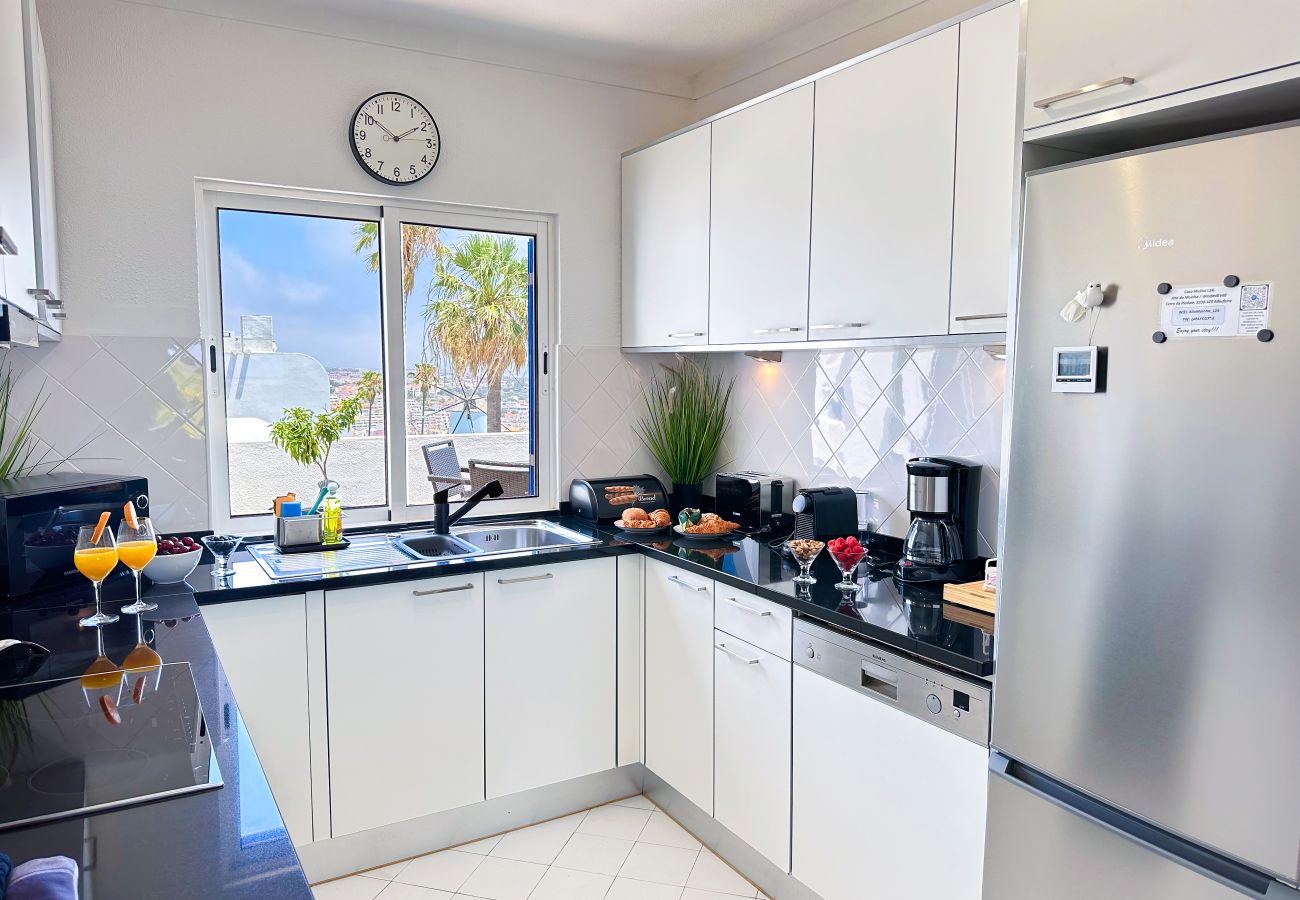 Apartamento en Albufeira - Stunning Sunrise&Sunset Rooftop Condo by BeCherish