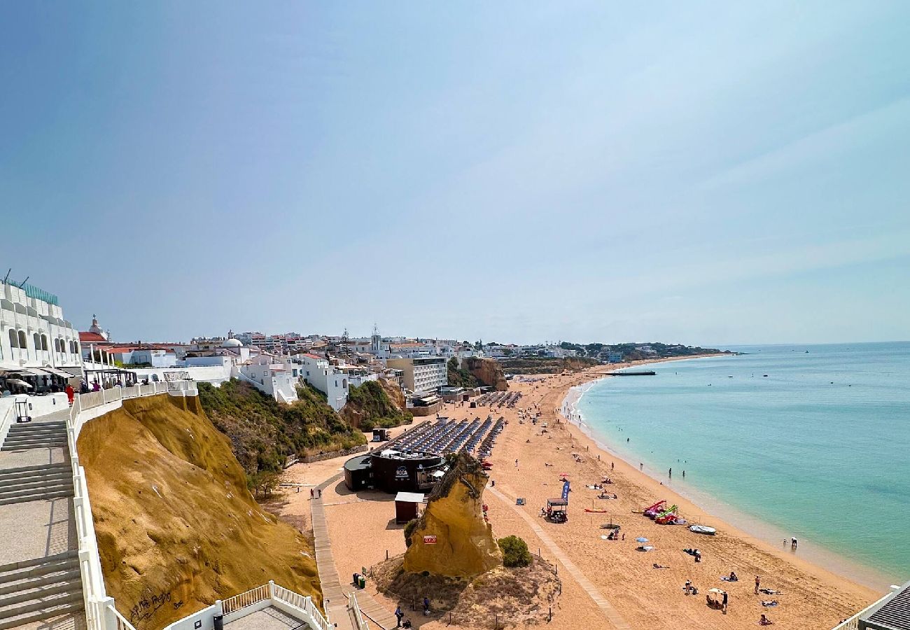 Casa en Albufeira - Charming AlgarvianOceanfront Townhouse by BeCherish
