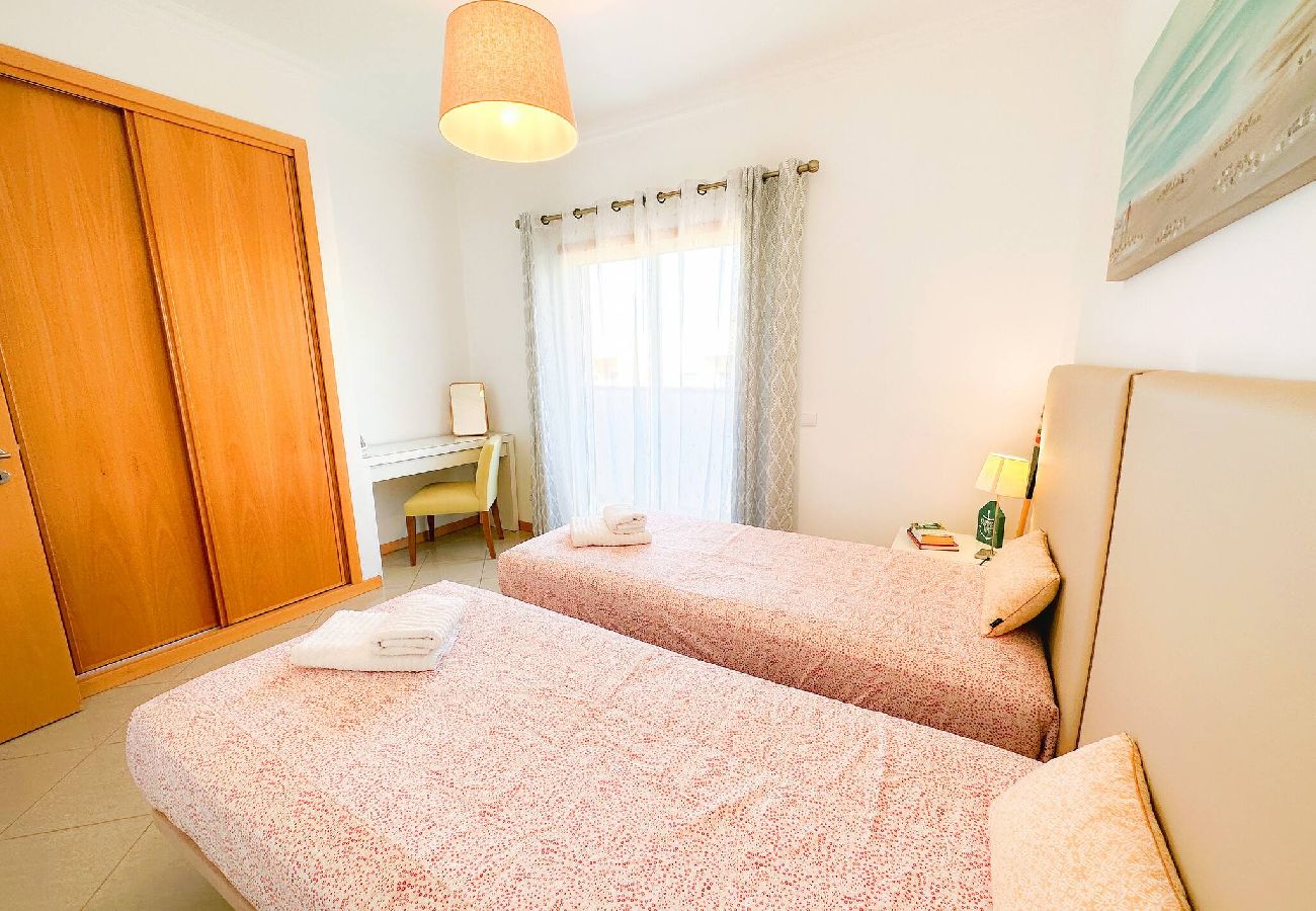 Apartamento en Albufeira - Gloaming Atlantic Ocean View Condo by Be Cherish