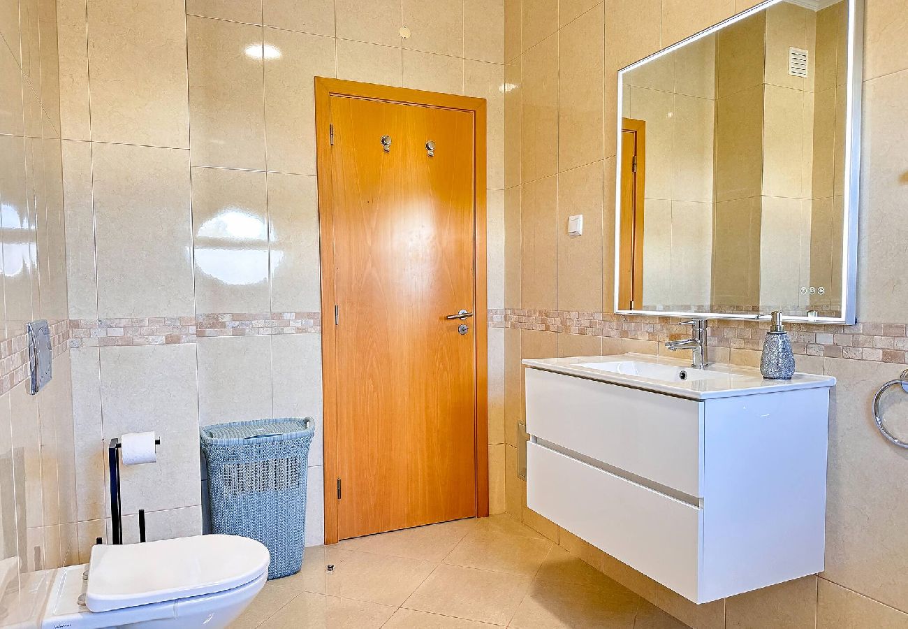 Apartamento en Albufeira - Gloaming Atlantic Ocean View Condo by Be Cherish