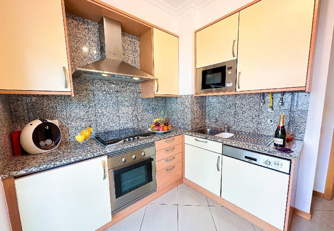 Apartamento en Albufeira - Garden View Condo by Be Cherish