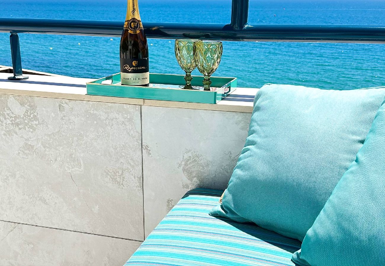 Casa en Albufeira - Luxury Beach House - Casa do Farol by BeCherish