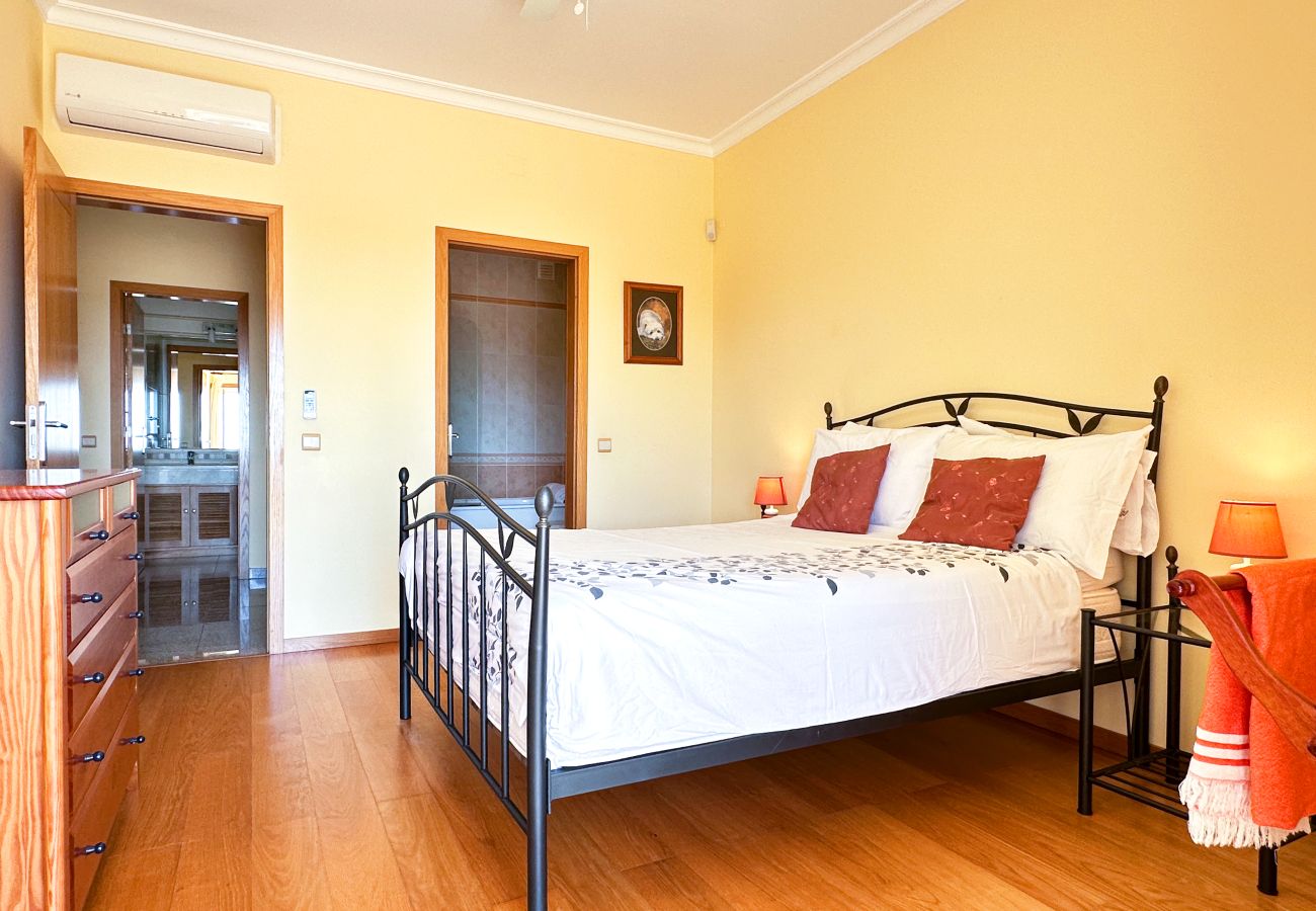 Casa en Albufeira - Casa Antonius, Sun & Pool Balaia Home by BeCherish