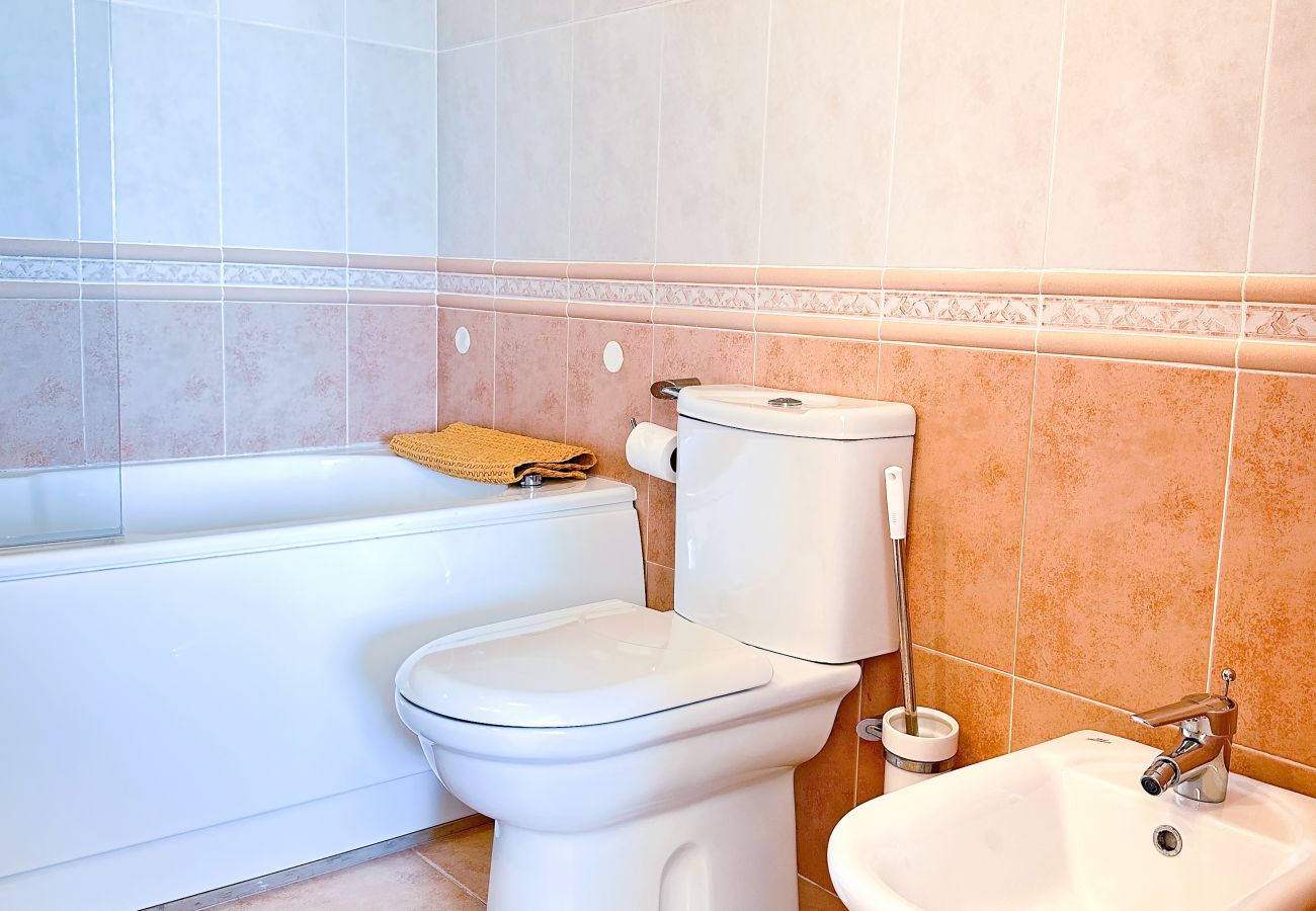 Casa en Albufeira - Balaia Poolside House with Sea View by BeCherish