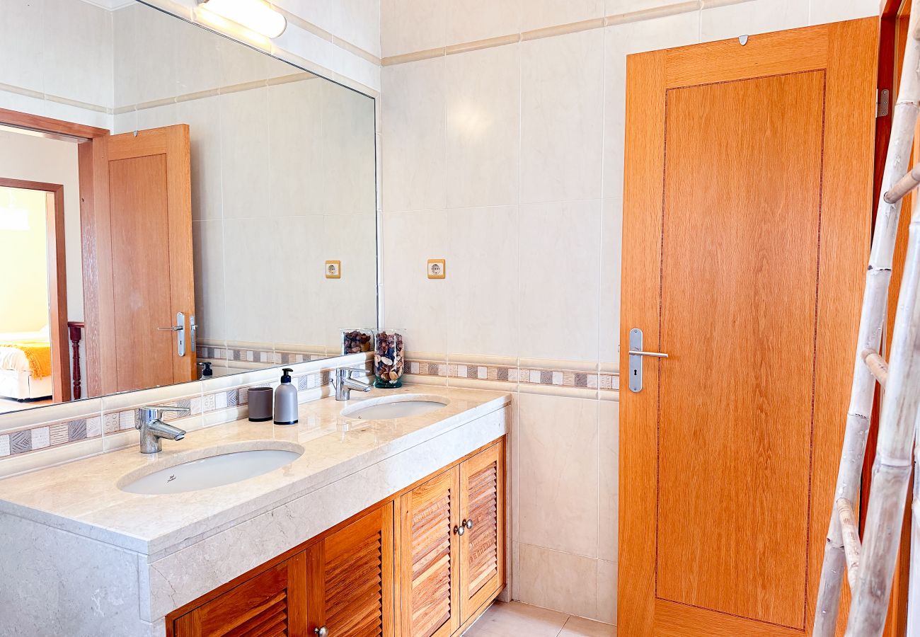 Casa en Albufeira - Balaia Magg’s House - Pool & Ocean view by BeCherish