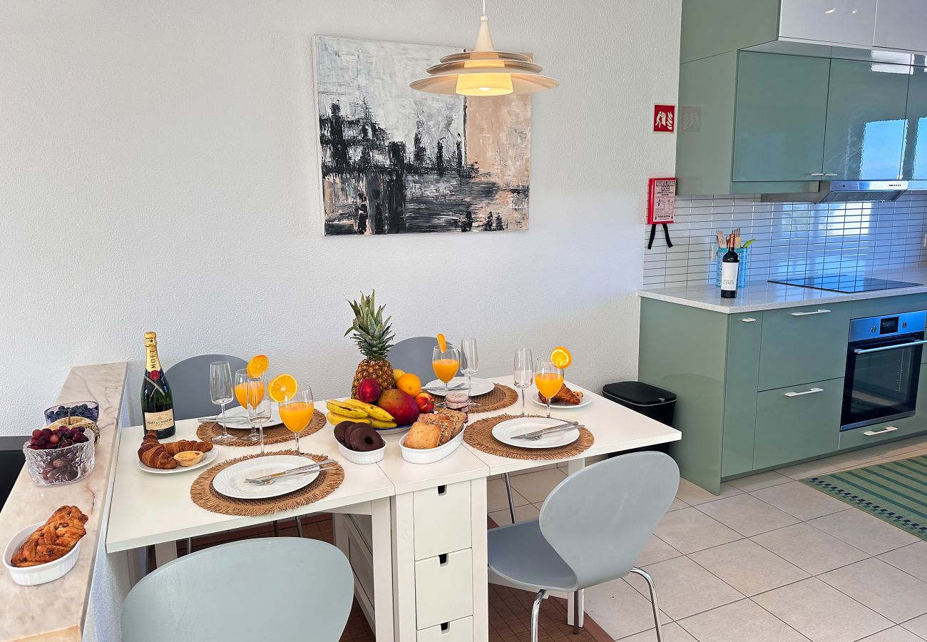 Apartamento en Albufeira - WindMill Rooftop Panoramic OceanView Condo By BeCherish