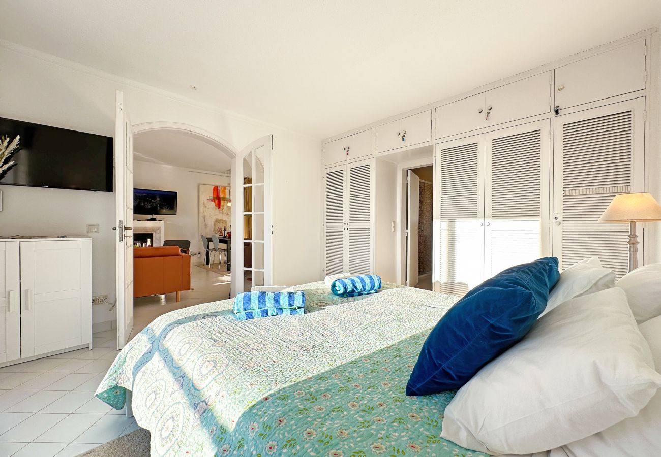 Apartamento en Albufeira - WindMill Rooftop Panoramic OceanView Condo By BeCherish