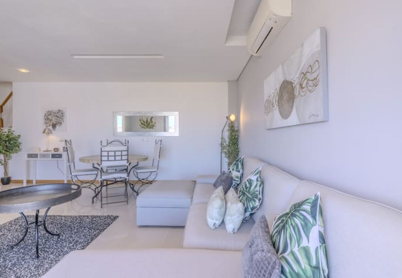 Apartamento en Albufeira - Garden Hill Haven Old Town & Sea View by BeCherish 