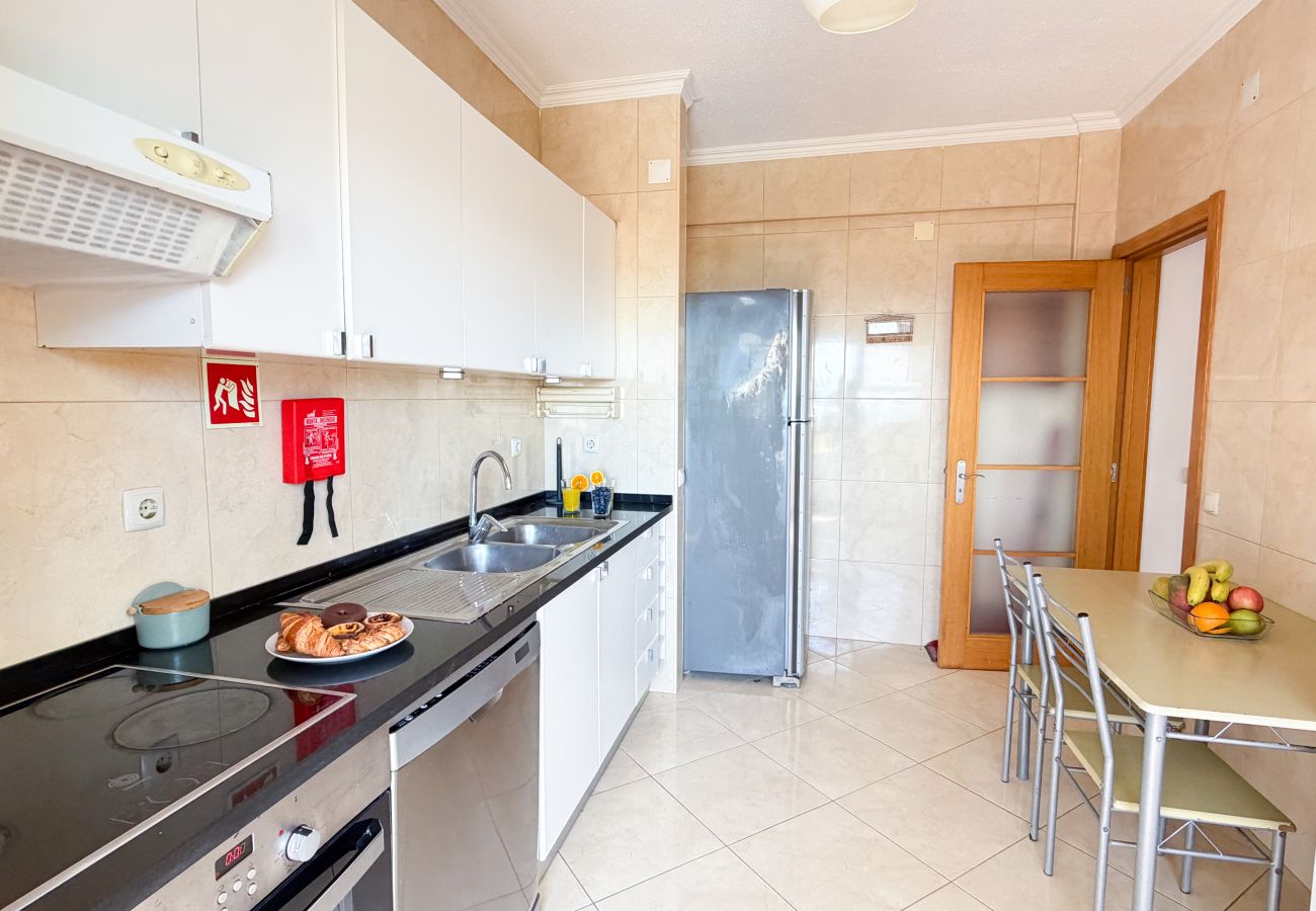 Apartamento en Porches - Palmtree Ocean View Condo By BeCherish