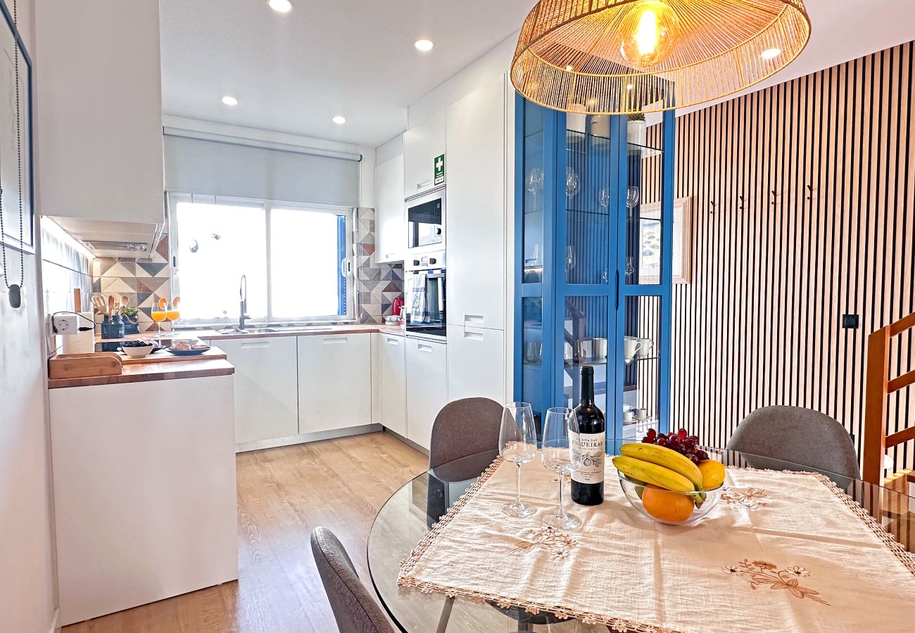 Appartement à Albufeira - Charming Algarve Townhouse w/Terraces, Pool &View