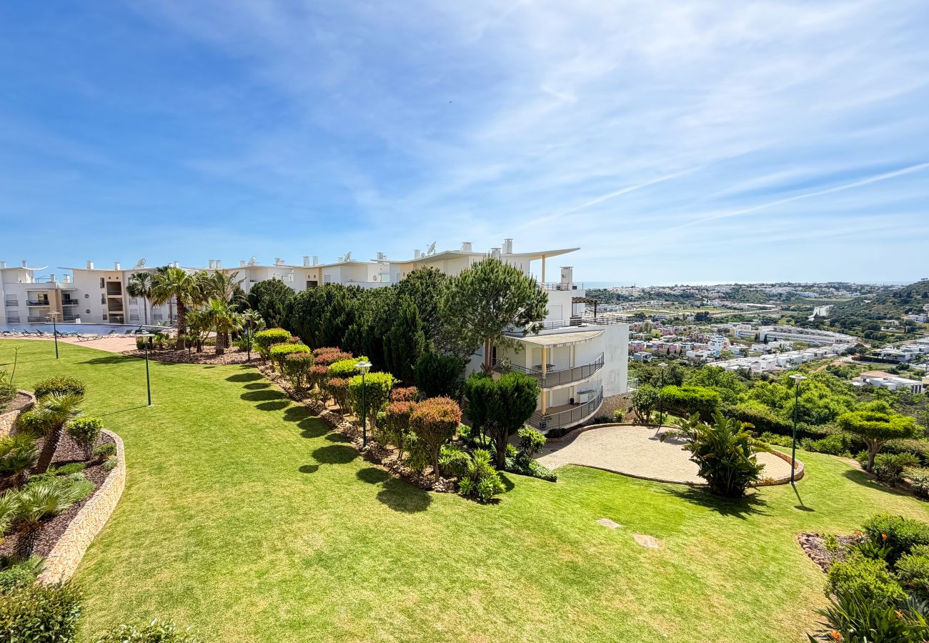 Appartement à Albufeira - Blue Sky Condo with Ocean&Pool view by Be Cherish