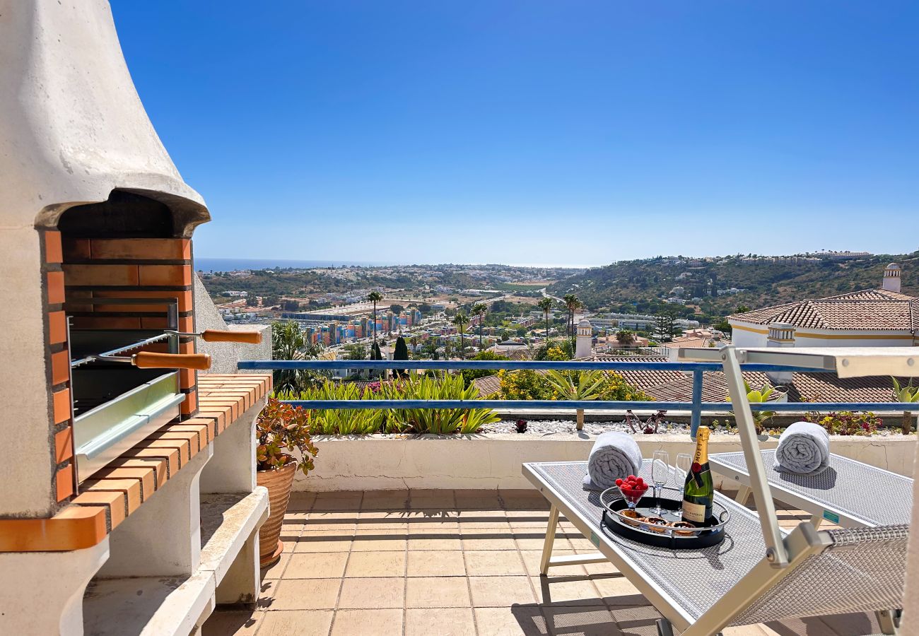 Appartement à Albufeira - Stunning Sunrise&Sunset Rooftop Condo by BeCherish
