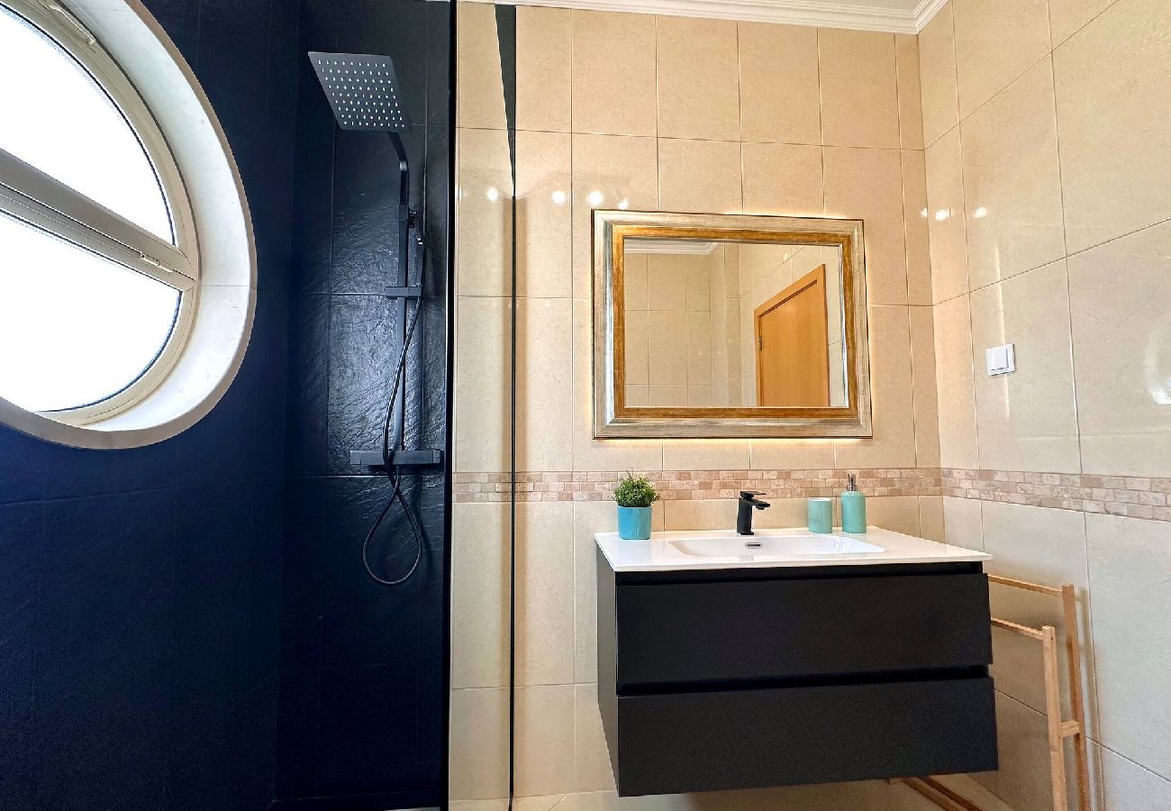 Appartement à Albufeira - Splendor Condo with Ocean&Pool View by Be Cherish