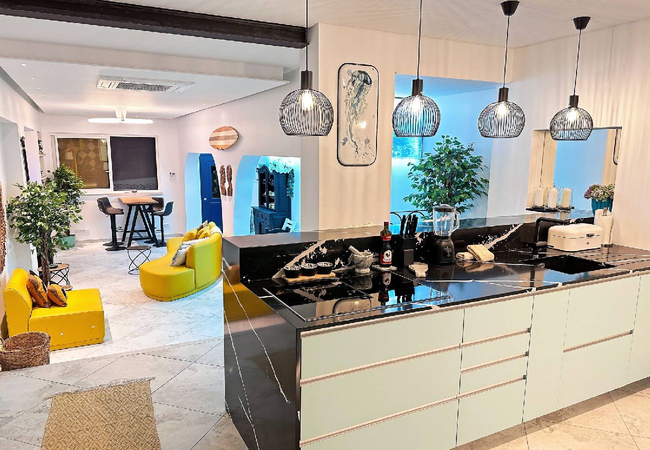 Maison à Albufeira - Luxury Beach House - Casa do Farol by BeCherish