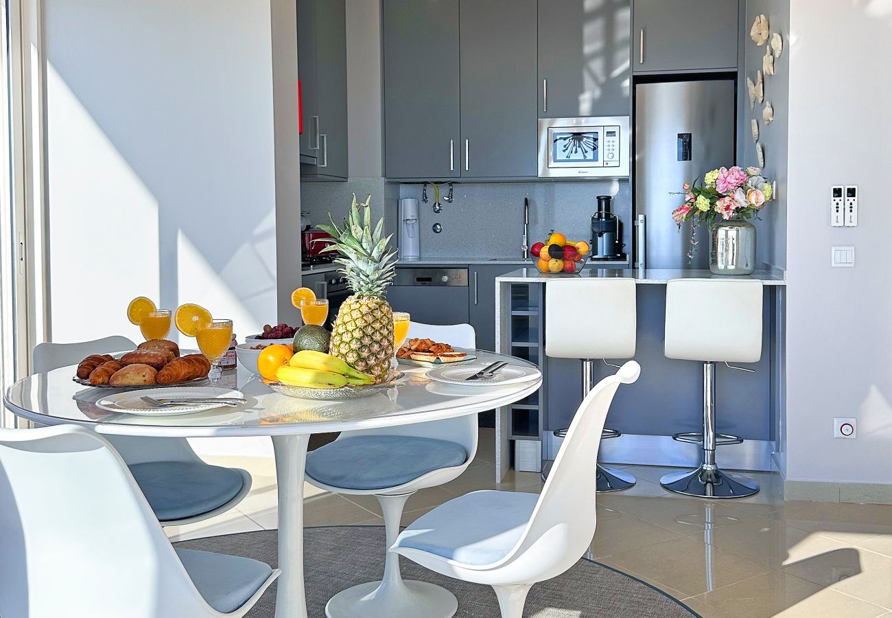 Appartement à Albufeira - Serenity Ocean View Penthouse by BeCherish