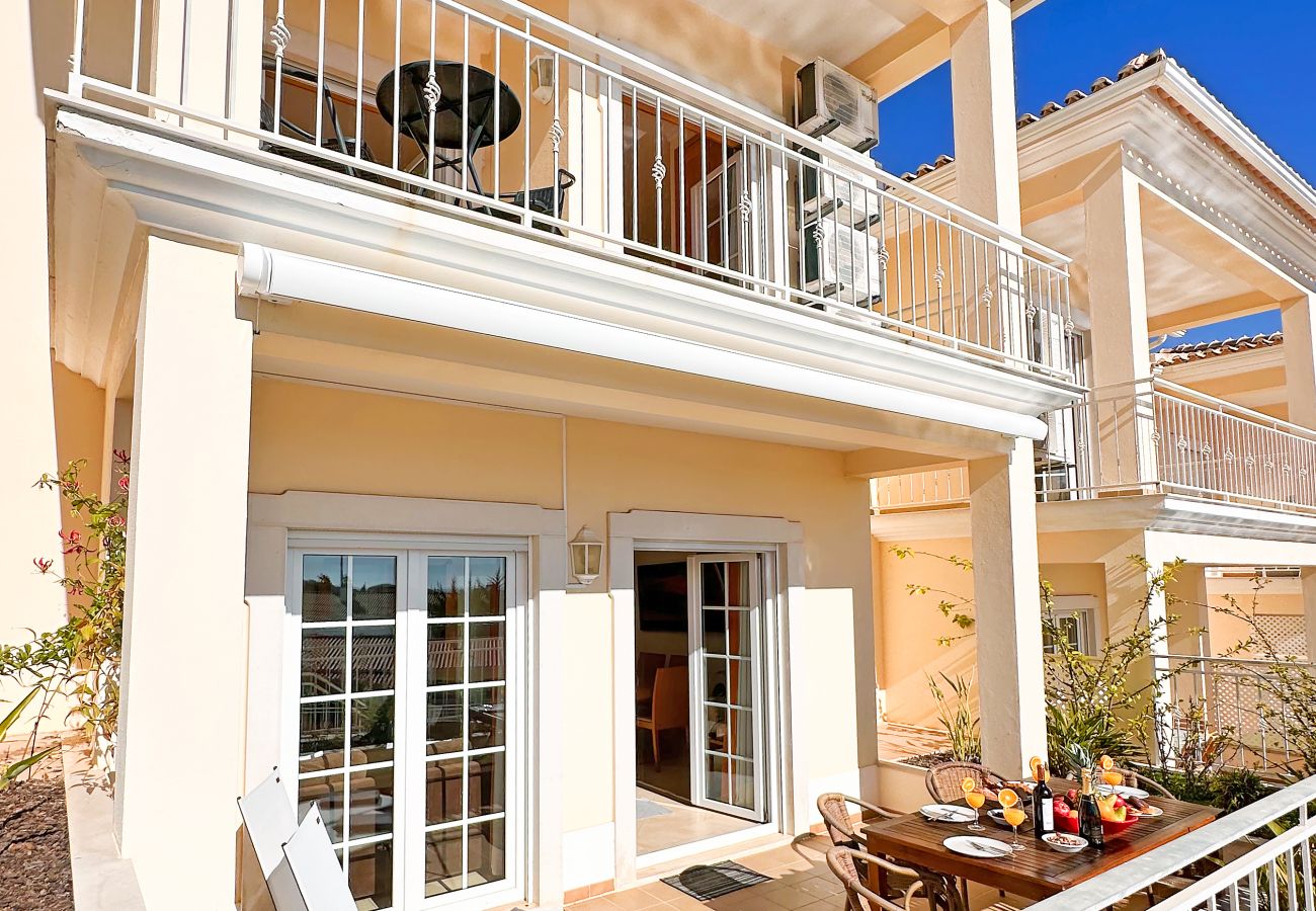 Maison à Albufeira - Balaia Poolside House with Sea View by BeCherish