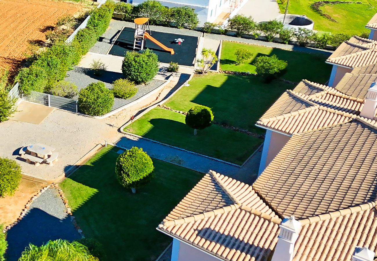 Maison à Albufeira - Balaia Poolside House with Sea View by BeCherish