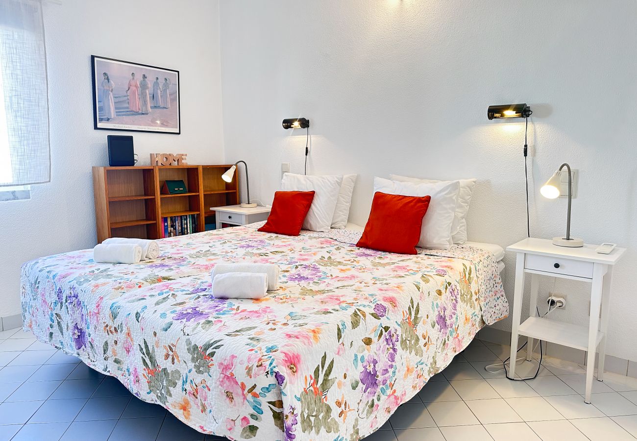 Appartement à Albufeira - WindMill Rooftop Panoramic OceanView Condo By BeCherish