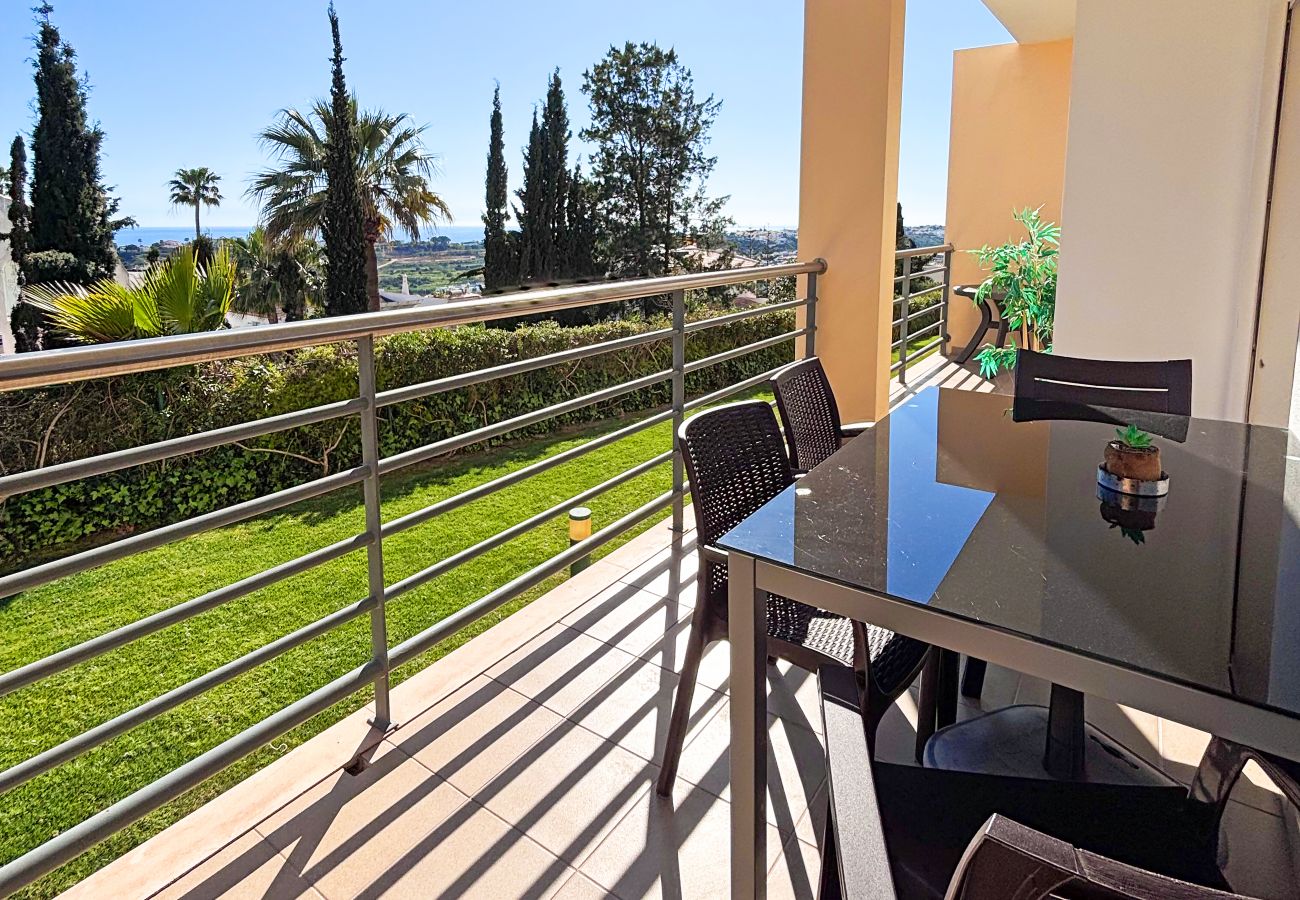 Appartement à Albufeira - Albufeira Orada Sea View by BeCherish