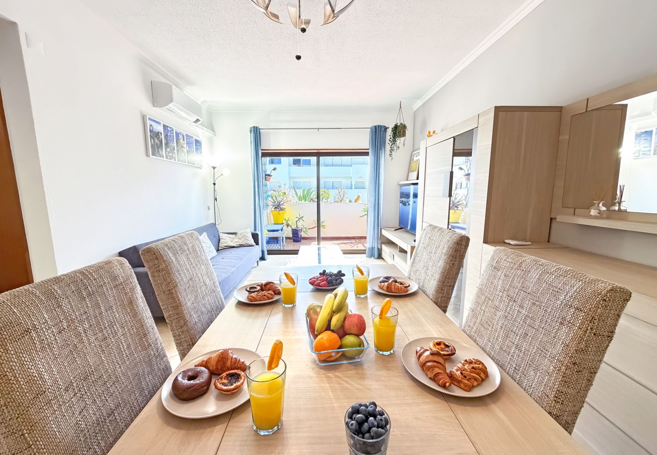 Appartement à Porches - Palmtree Ocean View Condo By BeCherish