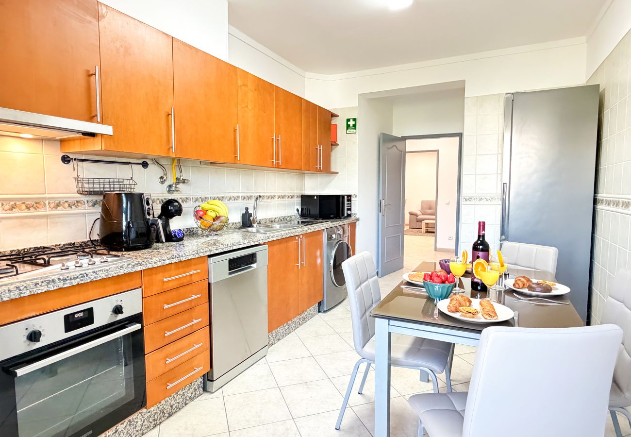 Appartement à Faro - Faro City & Airport Comfy Condo by BeCherish