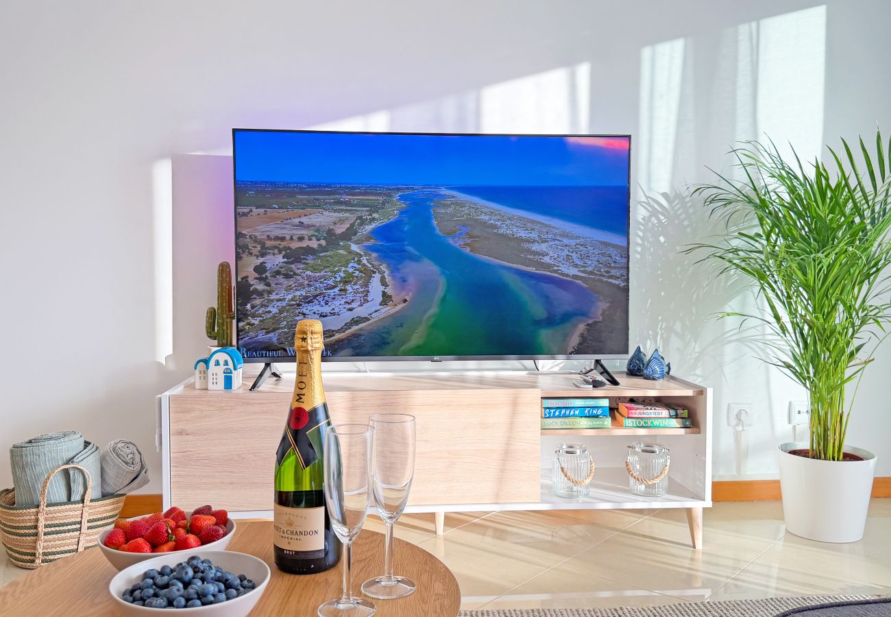 Appartement à Albufeira - OceanView Paradise with Pool and Tennis Court