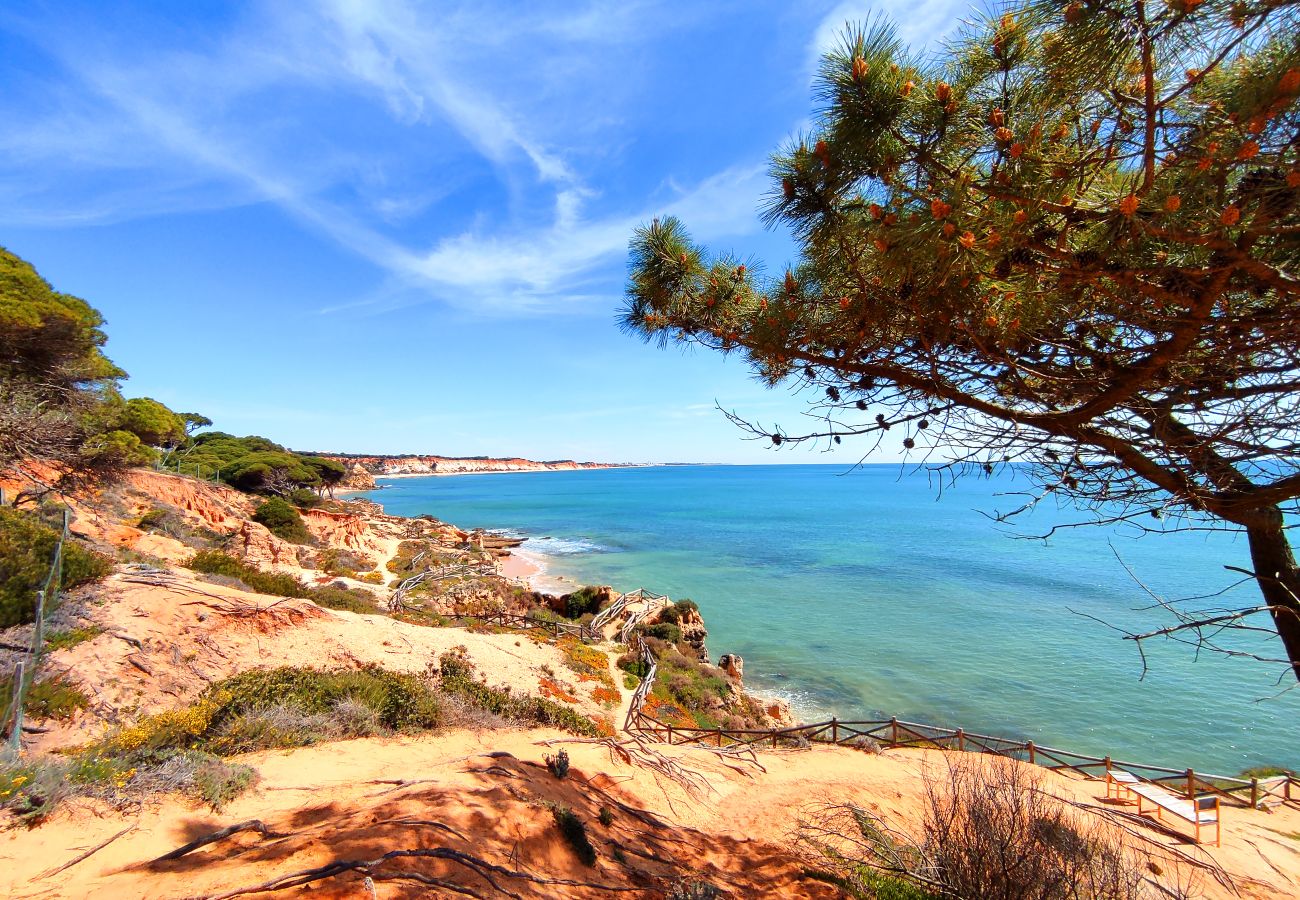 Appartement à Albufeira - OceanView Paradise with Pool and Tennis Court