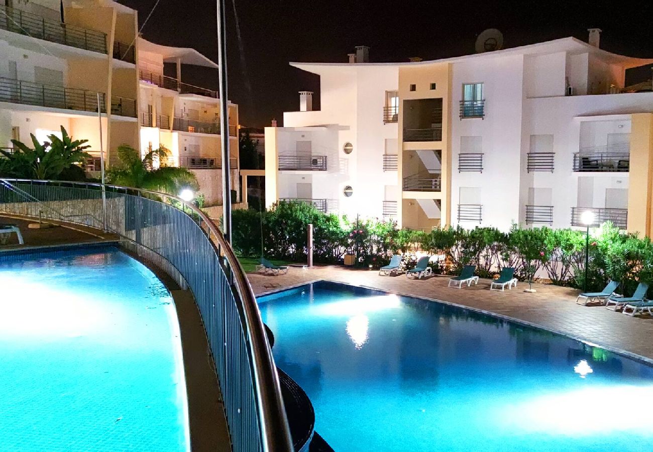 Apartamento em Albufeira - Elegant Ocean-View Albufeira Apartment w/ Balcony & Pools