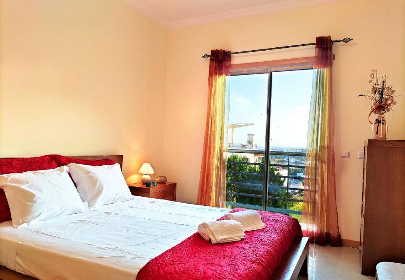 Apartamento em Albufeira - Blue Sky Condo with Ocean&Pool view by Be Cherish 