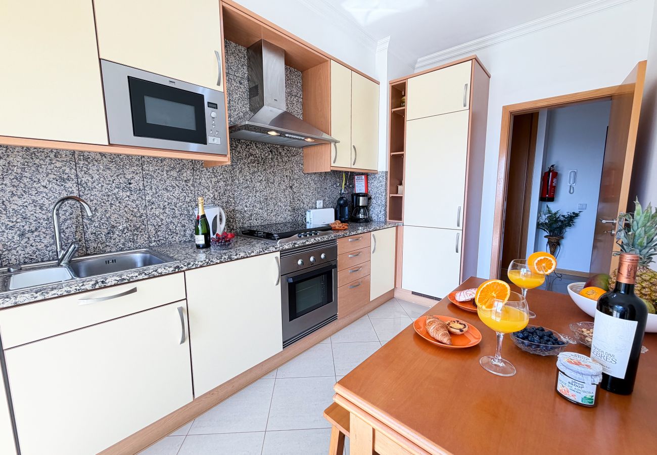 Apartamento em Albufeira - Blue Sky Condo with Ocean&Pool view by Be Cherish 