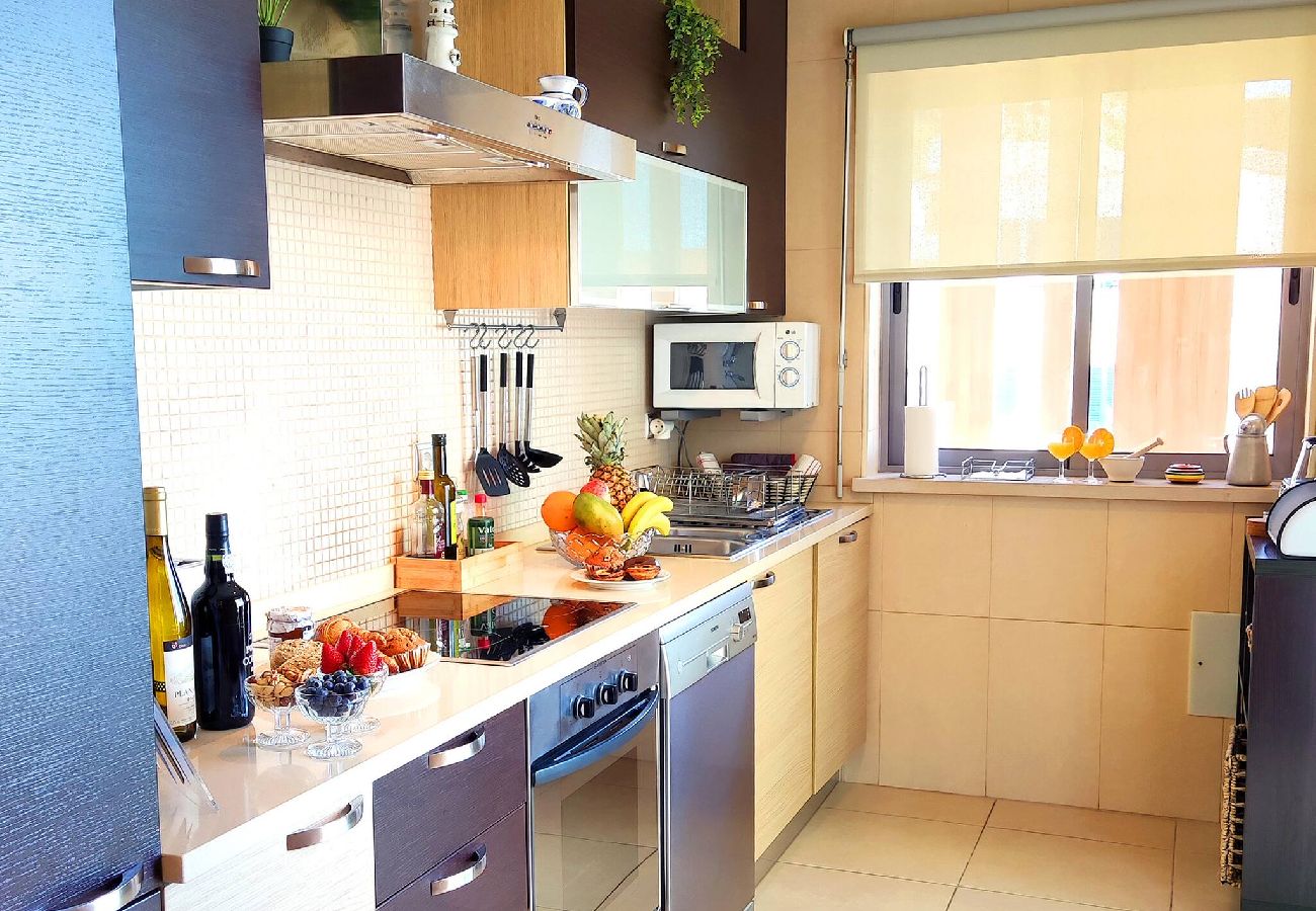 Apartamento em Albufeira - Beach Condo with Atlantic Ocean view by Be Cherish 