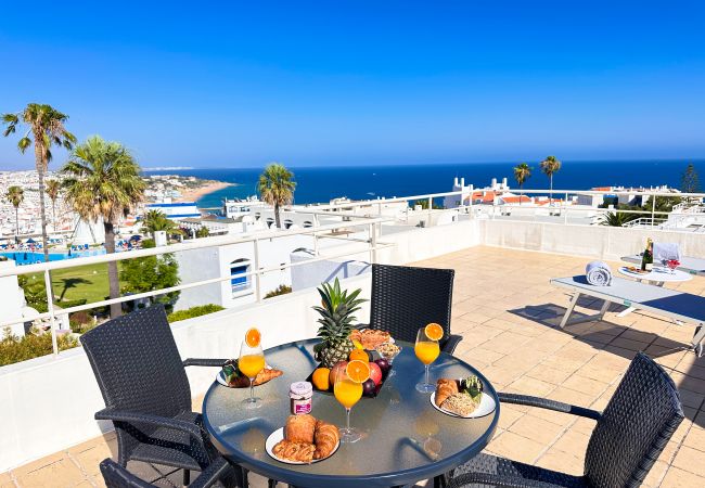 Apartamento em Albufeira - Stunning Sunrise&Sunset Rooftop Condo by BeCherish