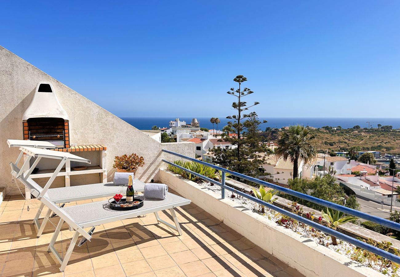 Apartamento em Albufeira - Stunning Sunrise&Sunset Rooftop Condo by BeCherish